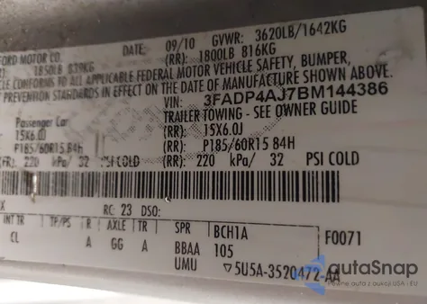 2011 Ford Fiesta S z USA, uszkodzony, nr VIN 3FADP4AJ7BM144386